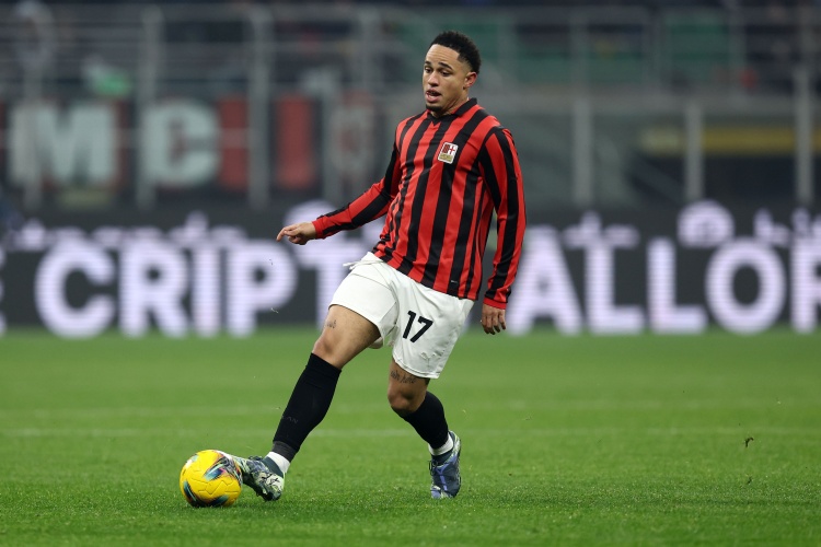 爱游戏登陆入口-罗马诺：利兹联接近签下奥卡福，已提交超过2000万欧元的报价