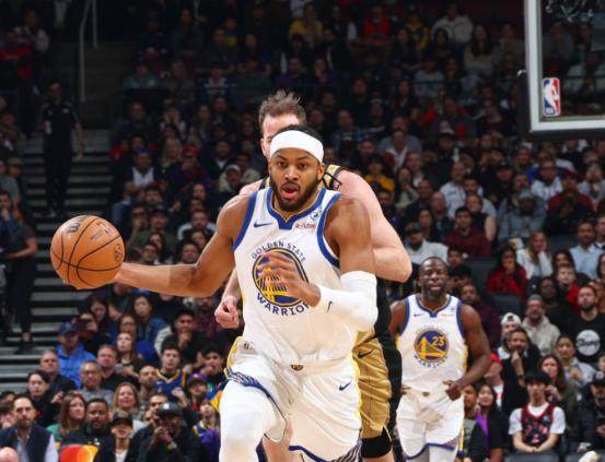 勇士又一奇兵崛起！穆迪首发3连胜：比维金斯更靠谱